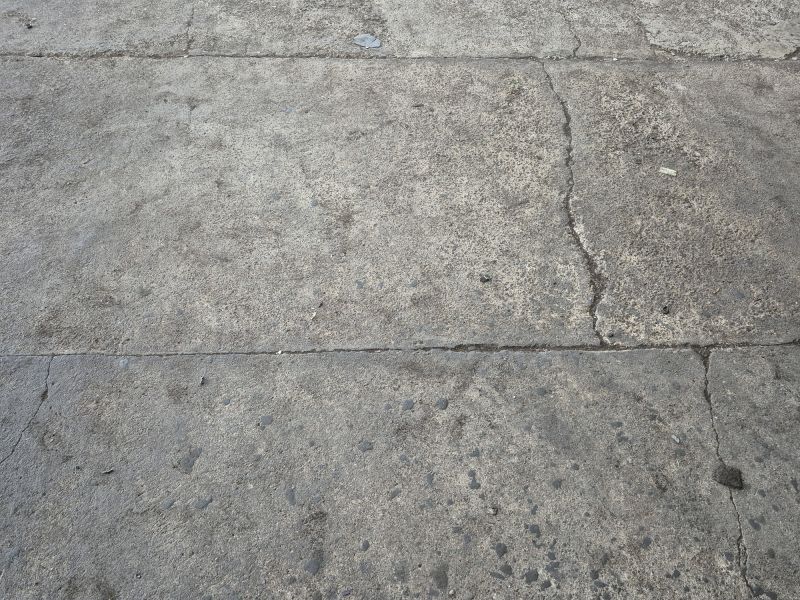 Garage Concrete Resurfacing in Des Moines, IA
